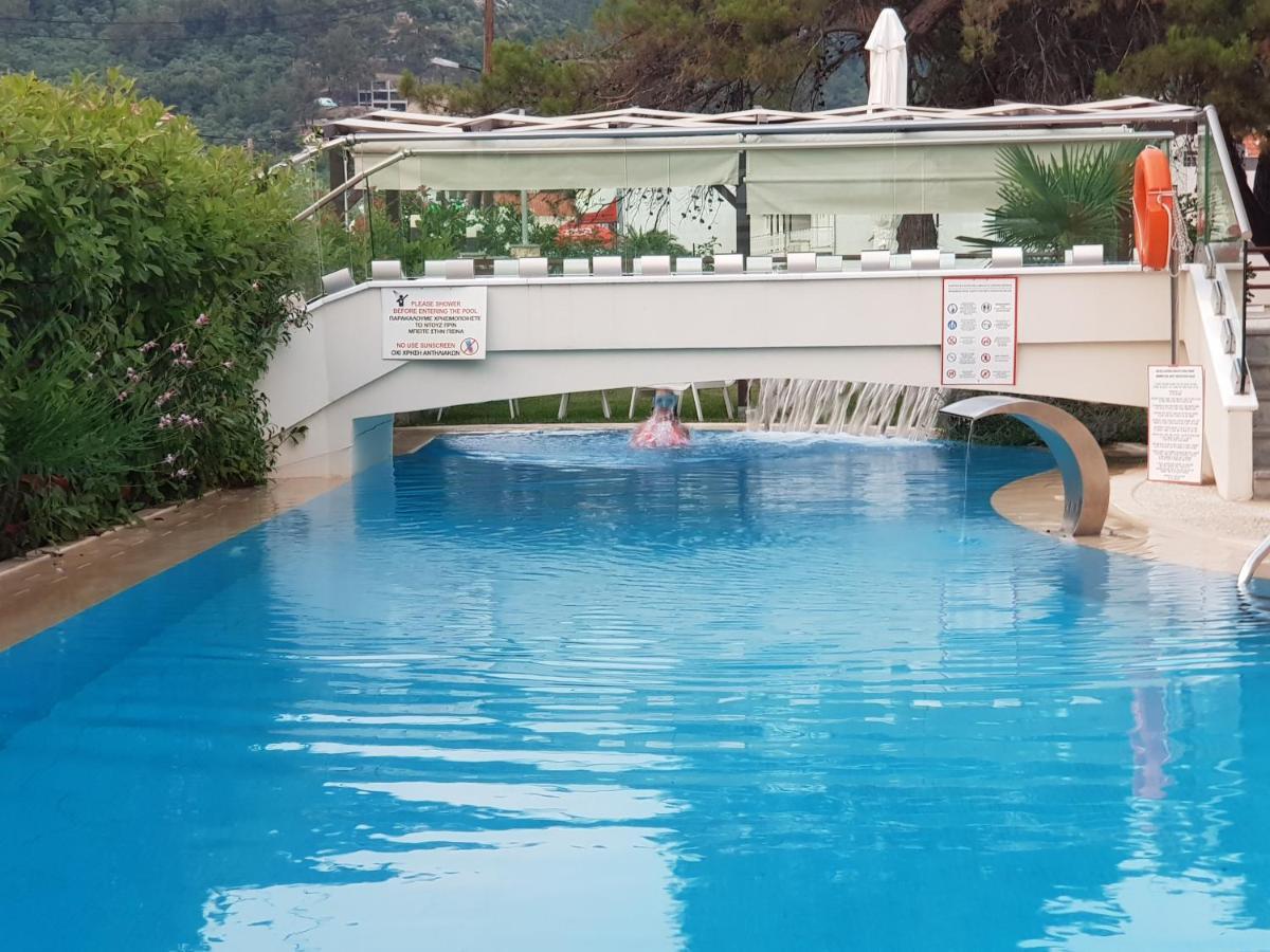Hatzoudis Luxury Suites Chrisi Ammoudia Esterno foto