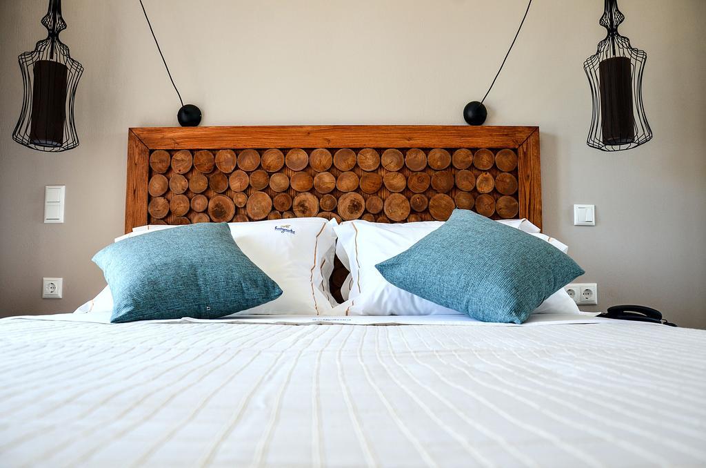 Hatzoudis Luxury Suites Chrisi Ammoudia Esterno foto