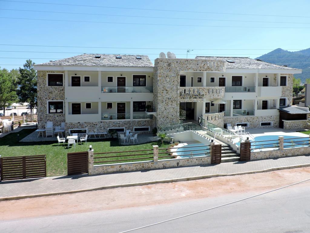 Hatzoudis Luxury Suites Chrisi Ammoudia Esterno foto