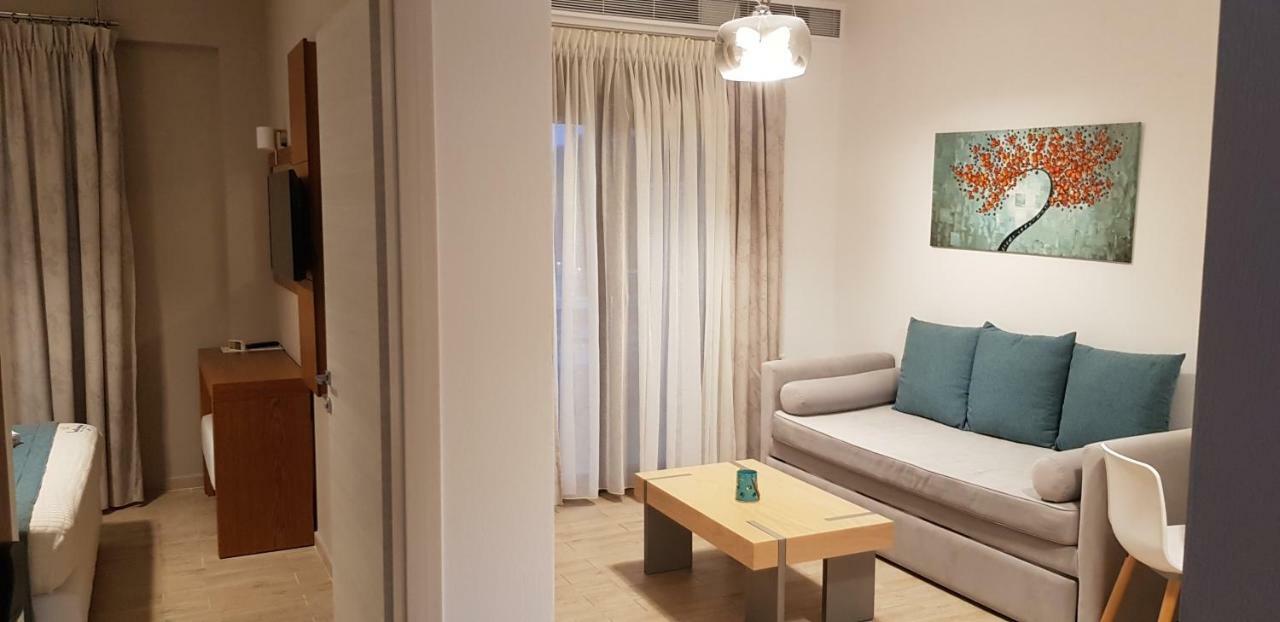 Hatzoudis Luxury Suites Chrisi Ammoudia Esterno foto